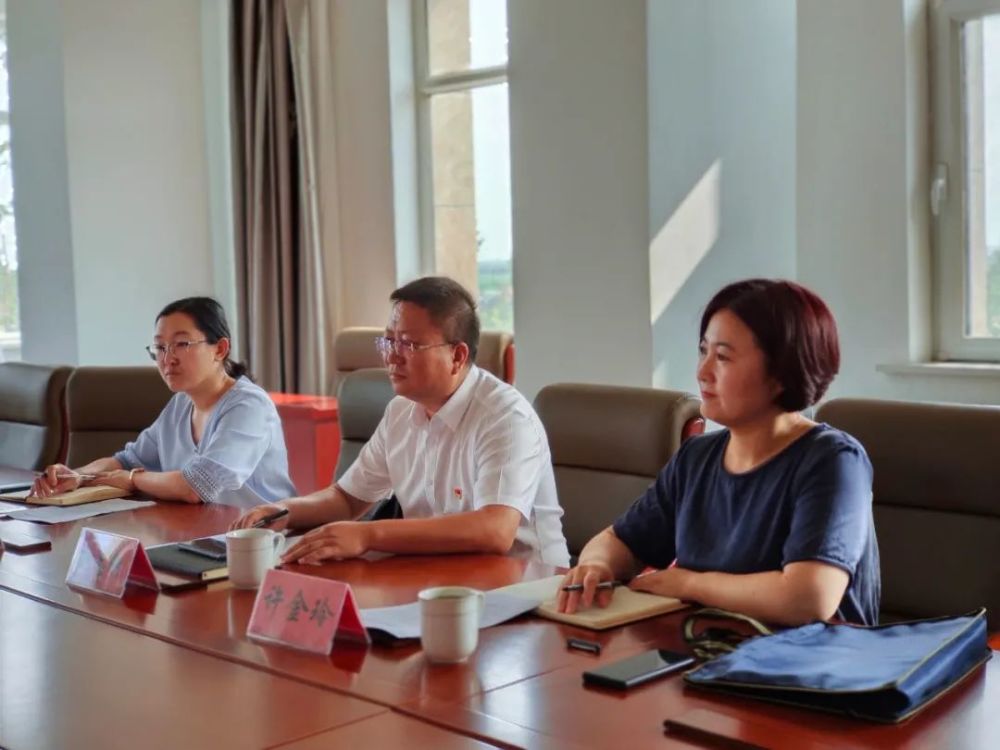 旗委常委,宣传部长赵志刚深入奈曼旗融媒体中心进行调研