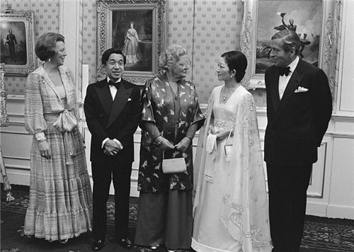 日本天皇选皇后 除了要端庄贤德 还要一硬性条件 让人很难接受 全网搜