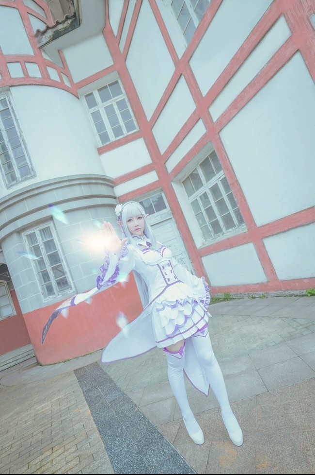 cos赏析爱蜜莉雅