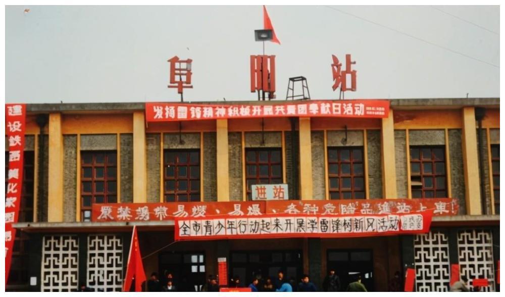 安徽省的区划调整，50个县之一，临泉县为何拥有230万人口？