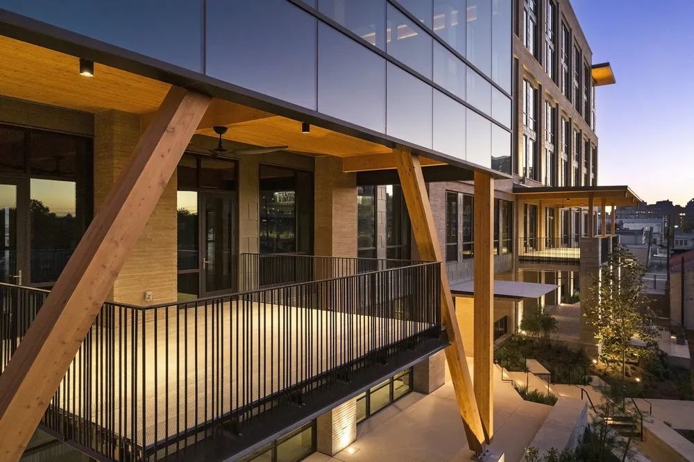 多层办公建筑设计:美国得克萨斯州"the soto"大型木结构办公楼/案例