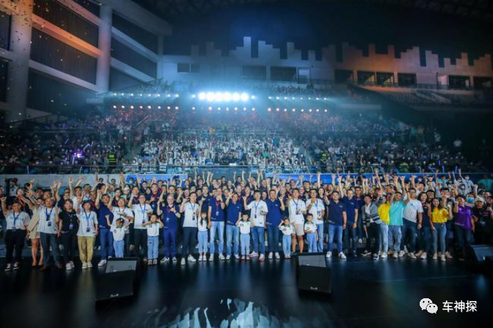 探闻丨有实力还有福利，一汽大众ID.6 CROZZ正式交付