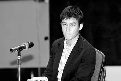 吴亦凡工作室发"十点澄清"被嘲锤自己:吴亦凡,学一学陈冠希吧