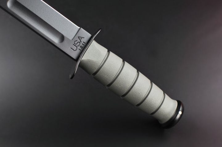 【鉴赏】世界名刀 美国kabar卡巴5011现代全刃直刀