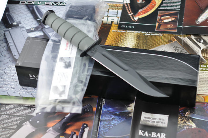 【鉴赏】世界名刀 美国kabar卡巴5011现代全刃直刀