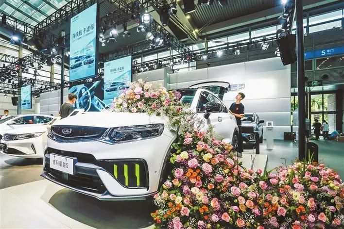 百余家车企大湾区车展大秀新能源车