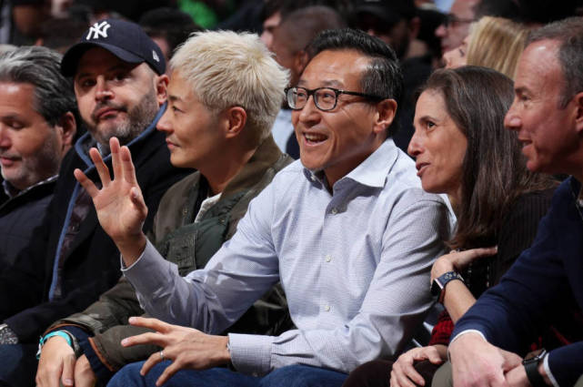根据此前美媒netsdaily报道,篮网新赛季训练营将于9月29日在圣地亚哥