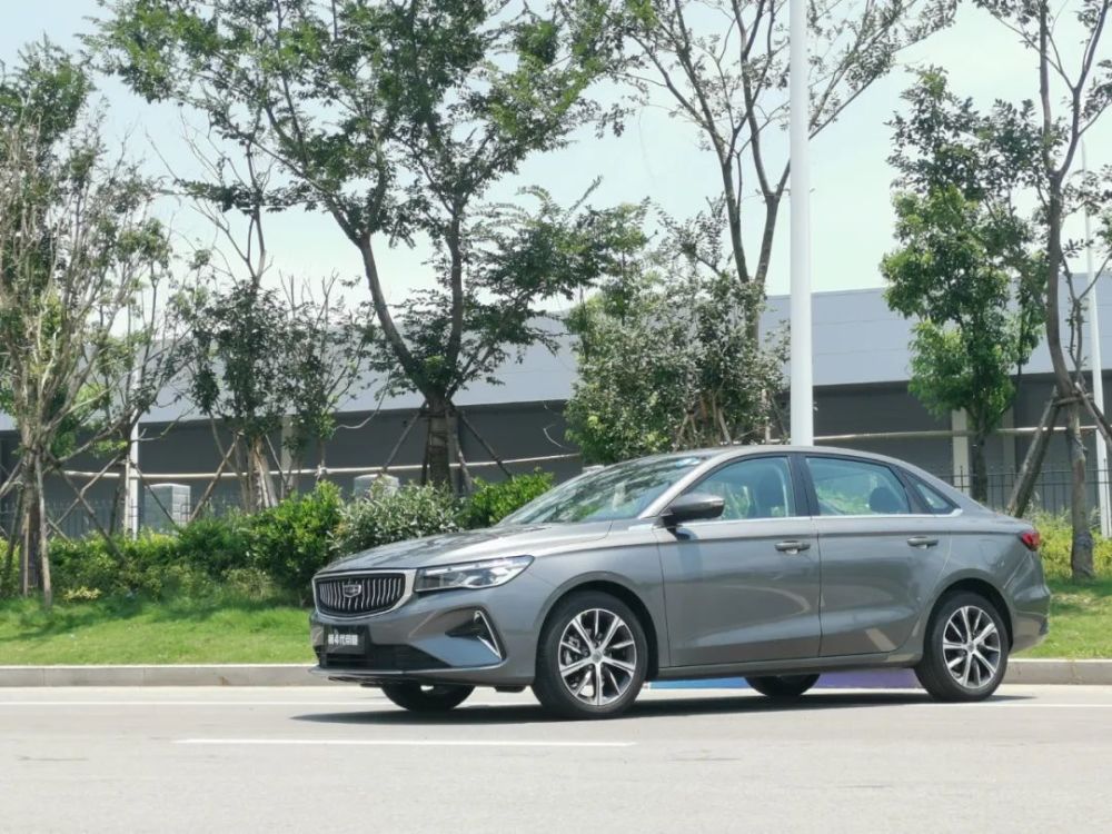 为了第4代帝豪，吉利专门造了一个“未来工厂”