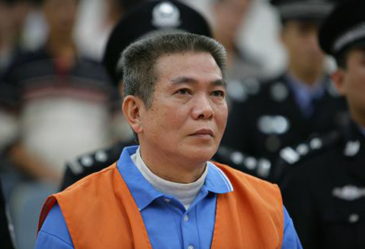 化学天才刘招华:制毒31吨销往国外,被抓后却称:报鸦片战争的仇_腾讯