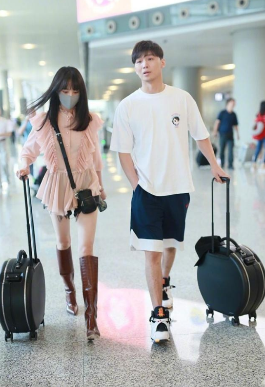 张恒发长文回应前女友郑爽再次指责对方弃养片酬存在大问题