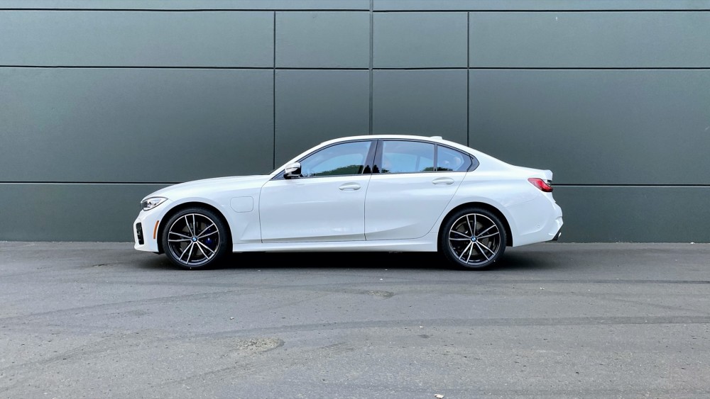 体验全新宝马3系330e插电混合动力有何不同