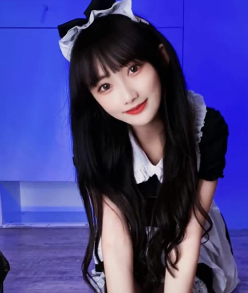 林晚晚居然还是资深coser再次露脸秀cos技术却仍被质疑是替身