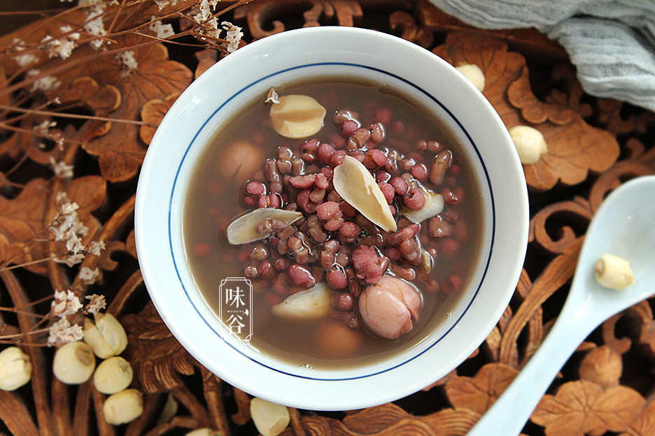 赤小豆薏米粥好吃的同時還能祛溼,超愛的一款早餐,做法簡單,大暑時節