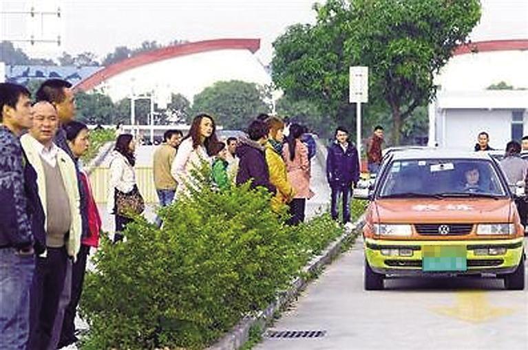 没有预约考试，竟被限制练车
