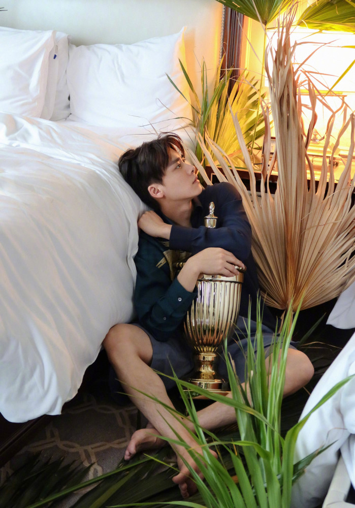 手机壁纸李易峰