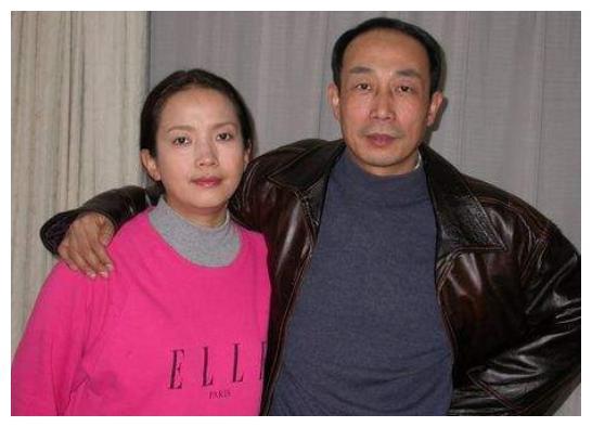 60歲呂麗萍太不幸,一婚被拋棄收場,二婚丈夫去世,三婚又遇難題