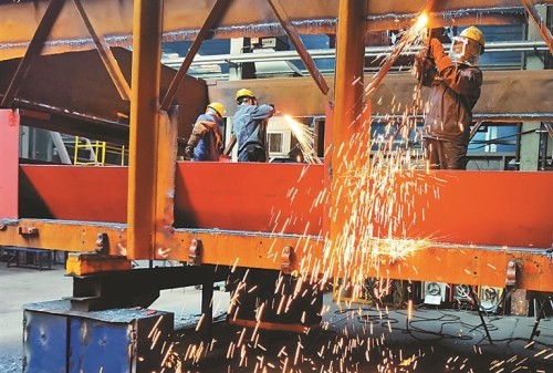 “中车哈尔滨”提前17天完成3102辆订单任务