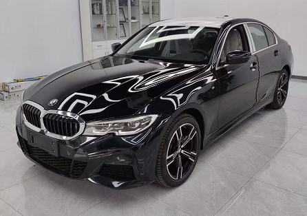 体验宝马3系标轴黑武士外观车尾似5系价格倒是惊喜