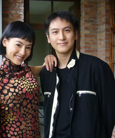 王思聪在被冠以国民老公的称号前,汤珈铖才真正算得上是九亿少女的梦