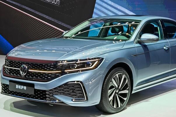 新款帕萨特，外观时尚年轻，造型上更加受人喜爱