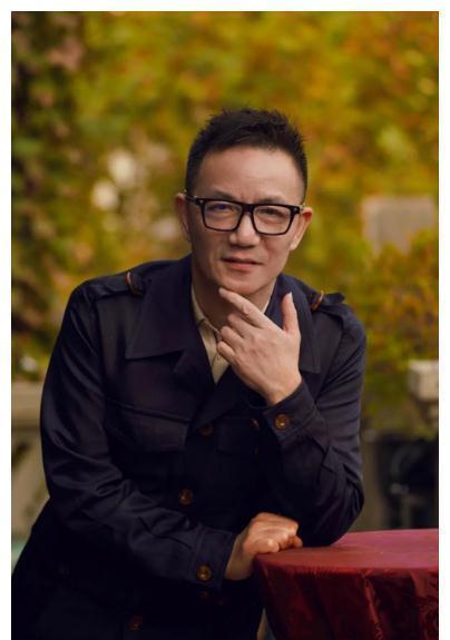 主持人程雷因病和女友分手转身娶同行如今因一场生日会被调查