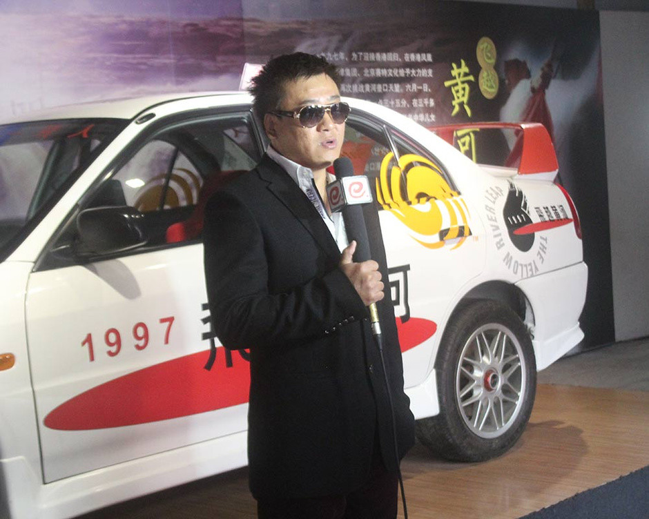 大哥柯受良:飞越黄河为国争光,却常被认为是黑社会