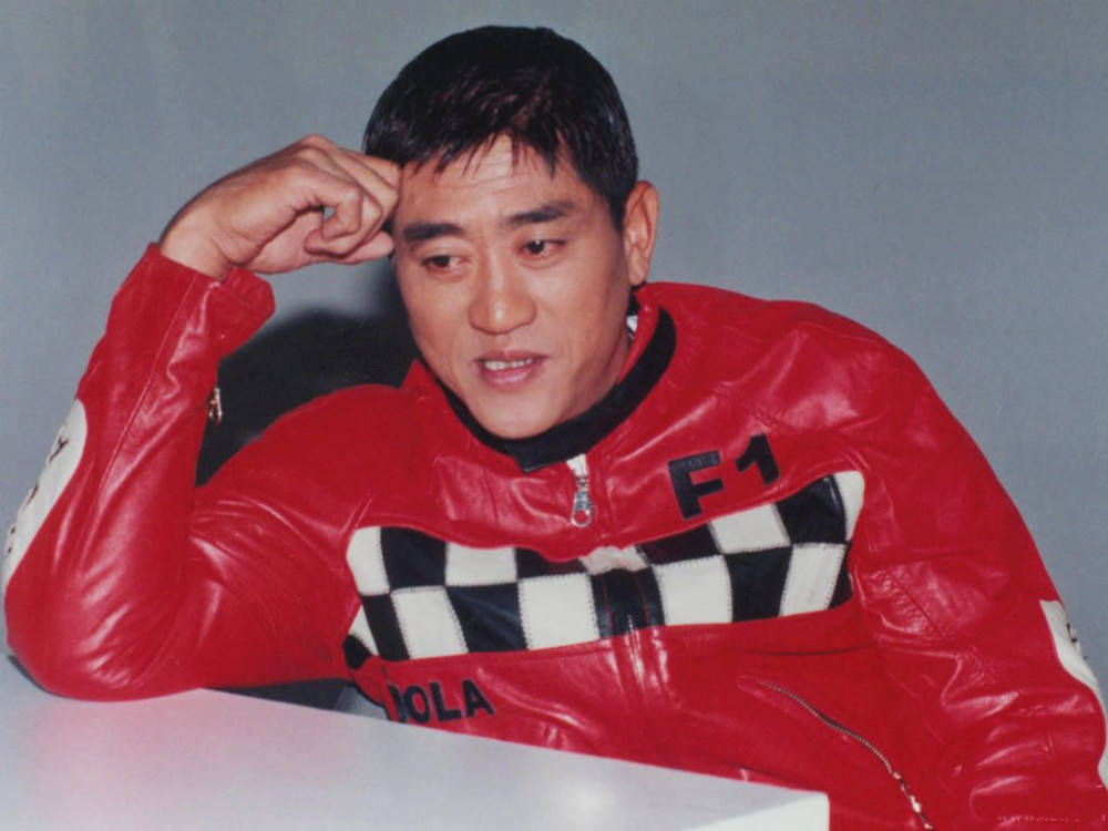 大哥柯受良飞越黄河为国争光却常被认为是黑社会