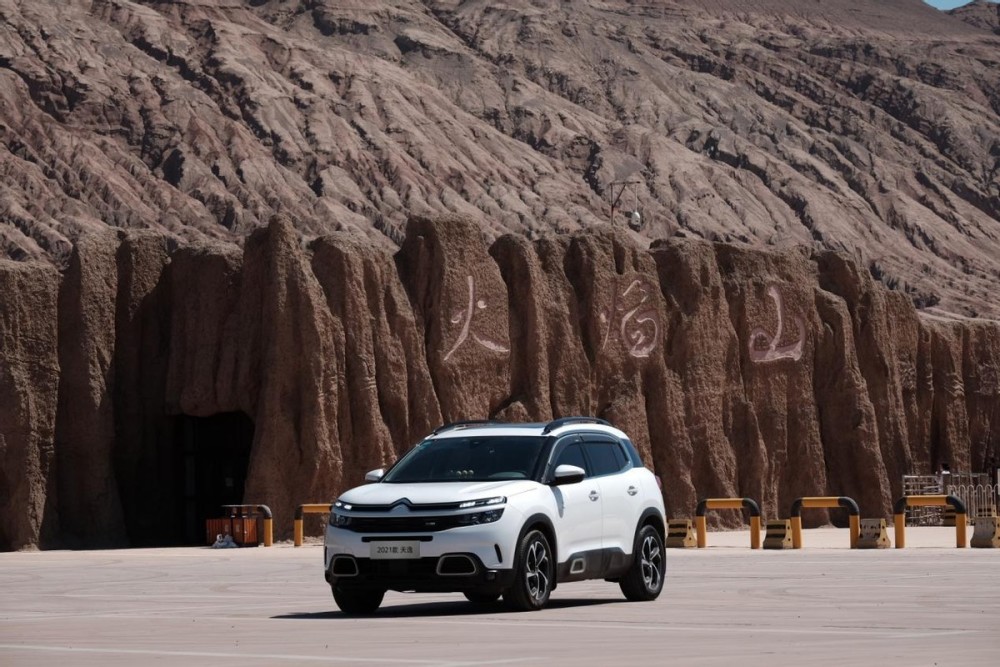 翻过独库，穿越巴音布鲁克，2021款天逸探秘极境西域