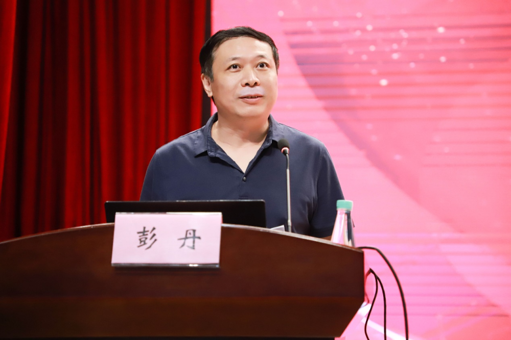 陈哲生教授以及葡萄牙米尼奥大学的oliveira教授也从遥远的大洋彼岸发