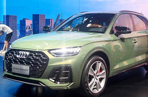 奥迪新款SQ5上市，售价63.28万元，配置更丰富
