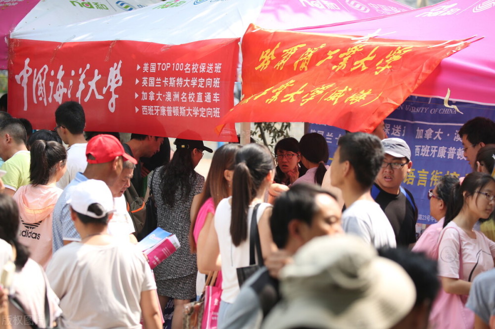 2021各省一本投档线出炉，江西理科生“笑了”，文科生却有苦难言