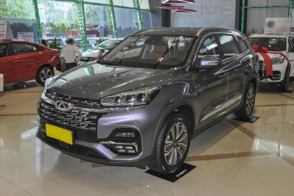 总算没白等，瑞虎8鲲鹏版上市，2.0T爆发254马力，13.19万起