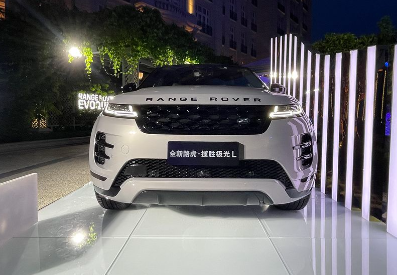 车动态：揽胜极光L上市；保时捷Macan官图；凌渡内饰曝光