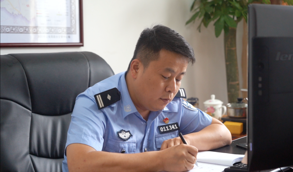 樊毅:聚焦实战实效的"硬核"所长【先进典型】