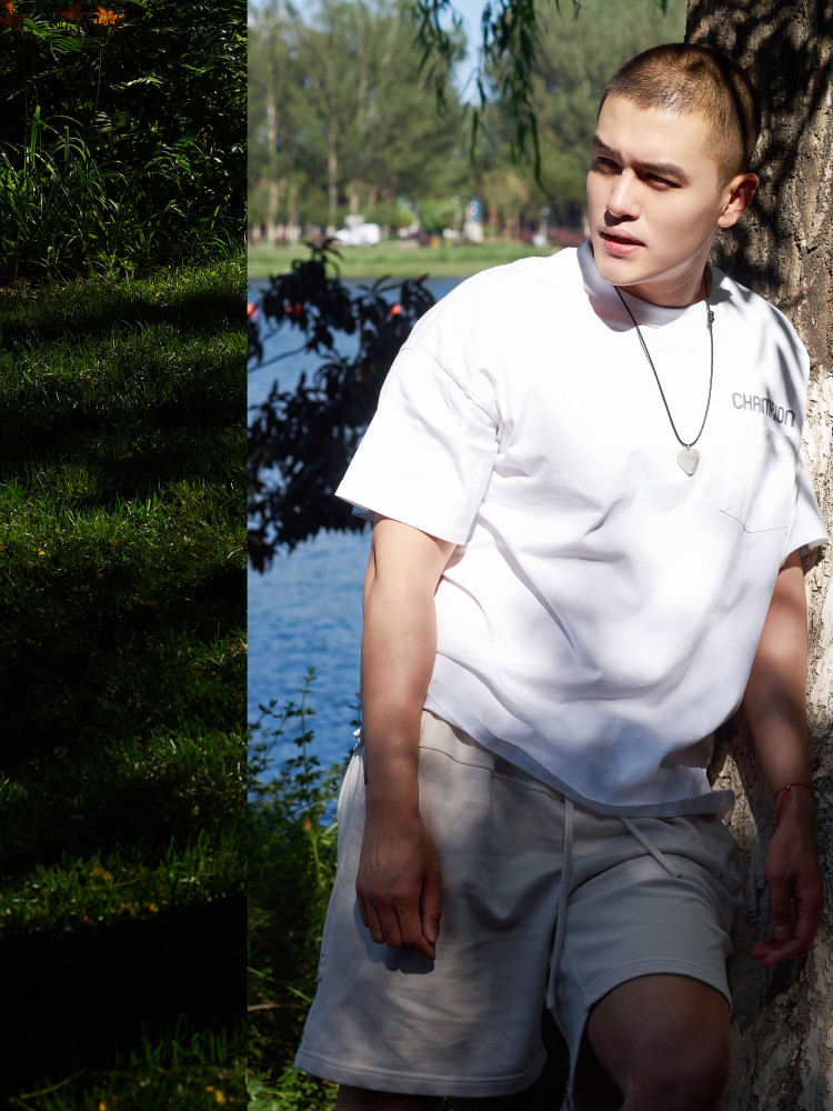 李俊墨森系写真曝光 《749局》《出拳吧妈妈》待映中