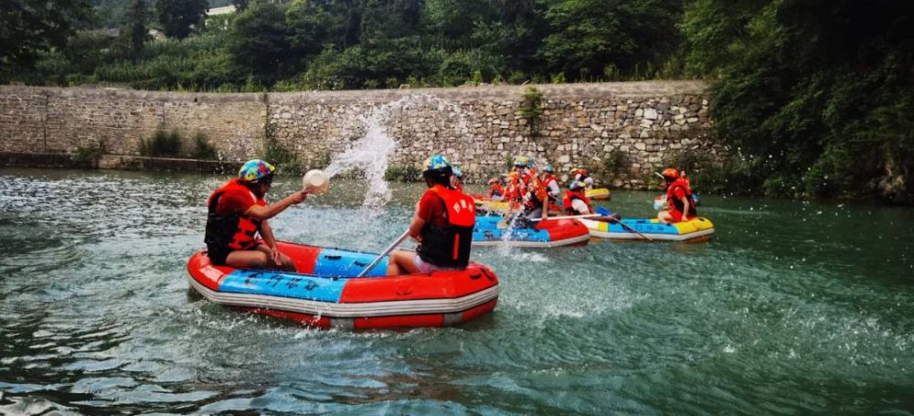 可想而知都听到有人在议论它前不久走在路上小编迷上了"野狼谷漂流"