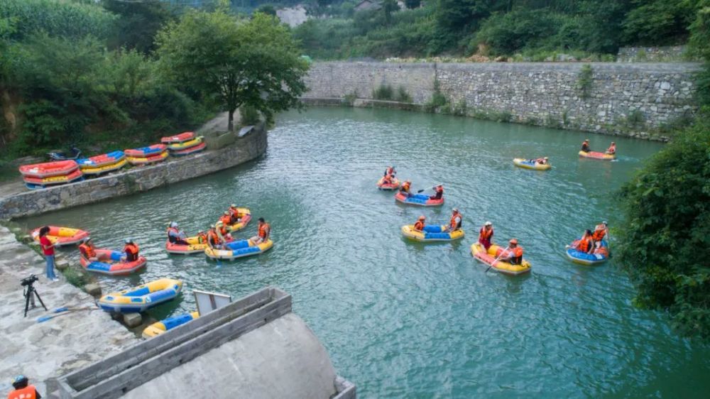 是在宠粉就是在宠粉的路上价值168元的野狼谷激情漂流票免费送总监制