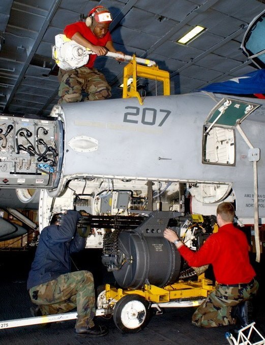 航空机枪与机炮|最经典的空战武器_腾讯新闻