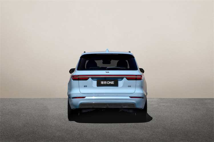 “加量又加价”的理想one凭什么持续热销？