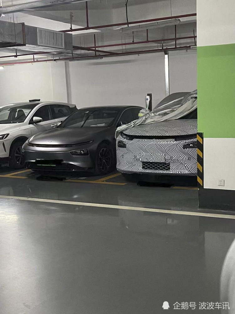 小鹏汽车中大型SUV谍照曝光，和小鹏P7同平台生产