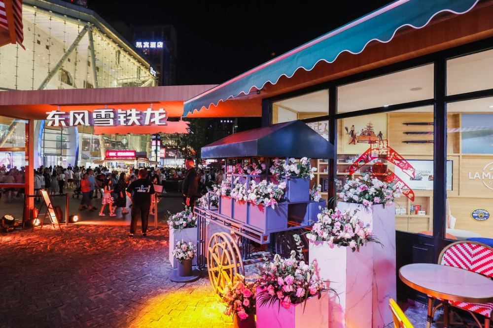 东风雪铁龙毛创新：凡尔赛C5 X，专为领潮者而来！