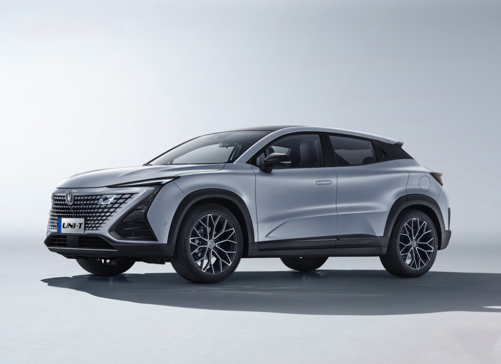 长安新款UNI-T官图发布，有望第三季度正式上市，别着急买现款