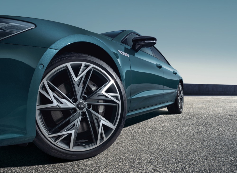 奥迪又赢了，新车长5米多，配空气悬架＋四轮转向＋3.0T，不超70w