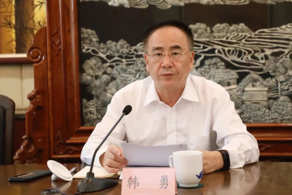 今天下午长宁区召开政法队伍教育整顿回头看工作汇报会