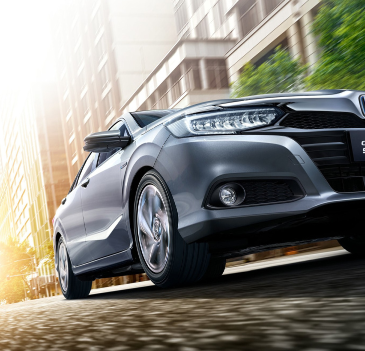 一箱油跑1000KM，长近4米8，比卡罗拉大一圈，“小雅阁”不到14w