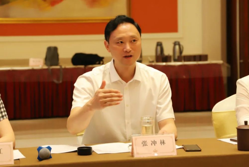 谋招商促发展区委书记张冲林率队外出考察招商为全区项目攻坚再发力