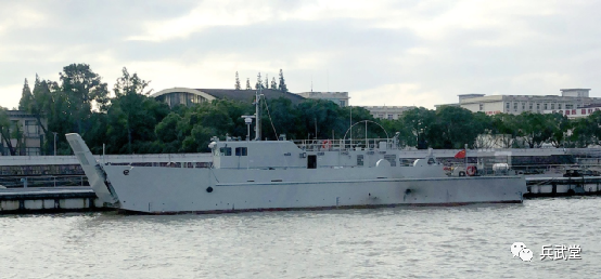 国产新机械化登陆艇来了,或是074a升级,完成由海到陆最后一公里_腾讯