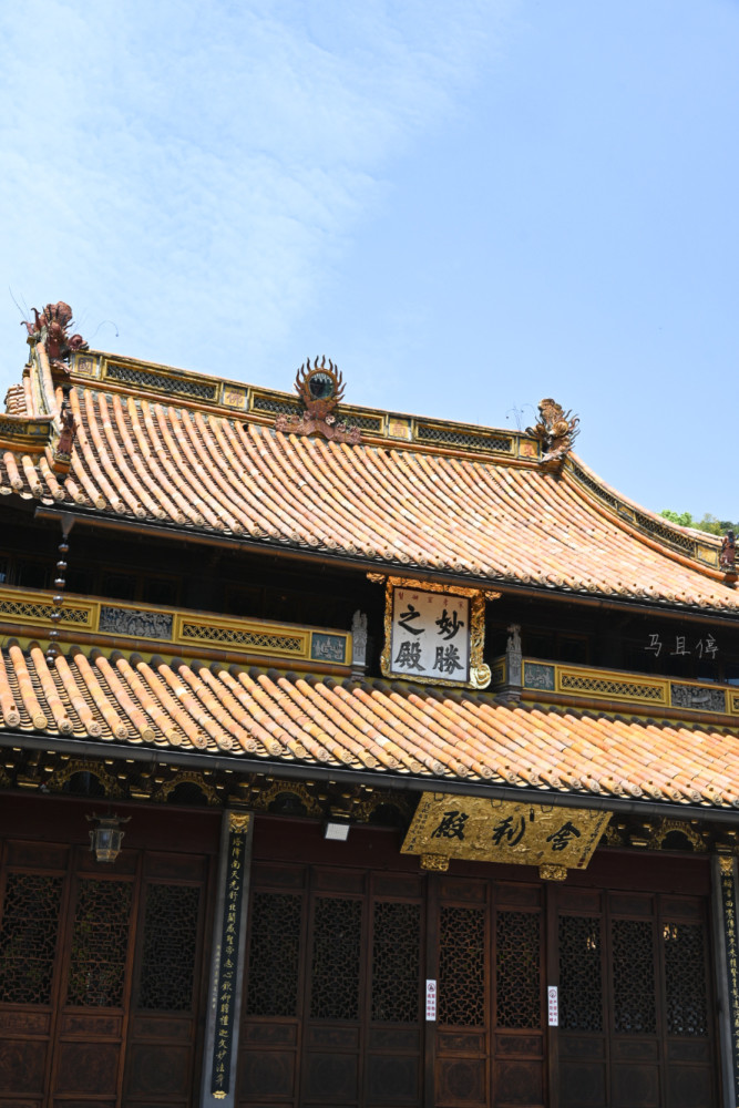 誉为中国唯一阿育王寺经历多次火灾和重建今依然可看到元代石雕