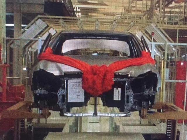 皇冠回归，不是以一款车，而是以一个品牌