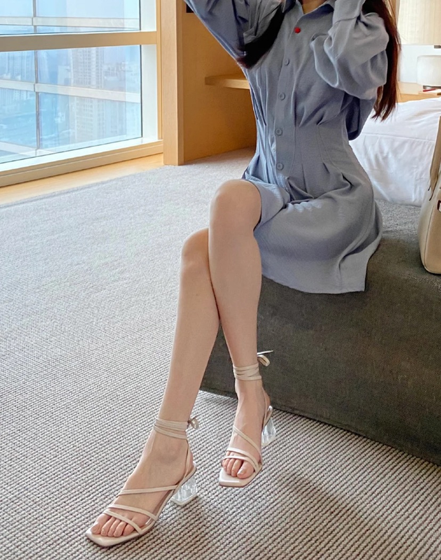 夏天,只求一份清凉感!超详细凉鞋穿搭攻略来了